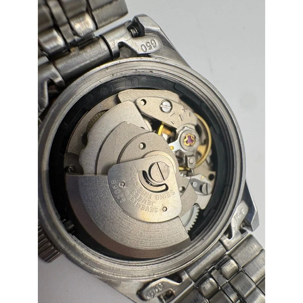 Vintage Seiko 5 Ladies Automatic Watch 4206-0660 Black racing Checkerboard Dial